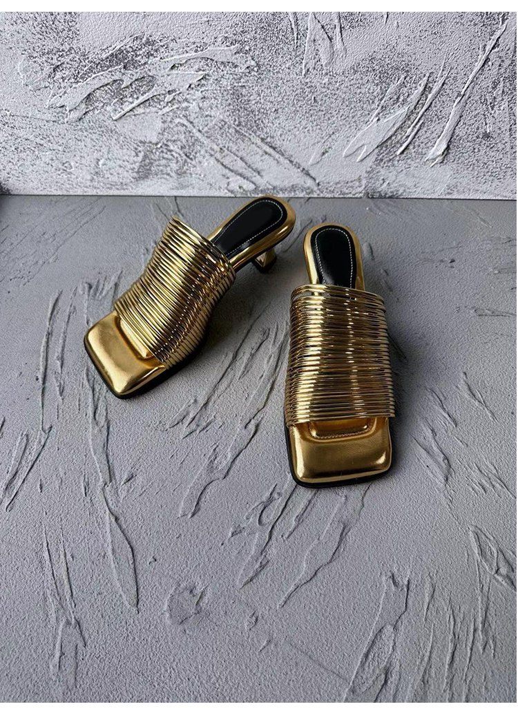 Sandali con cinturino posteriore e punta quadrata color argento da donna - Sabot con tacco a spillo sottile da donna (eleganti sandali aperti ed eleganti)_voghion.com
