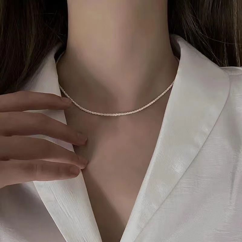 Women's Sparkling Collarbone Niche High-end Simple Design Bare Chain New Necklace For Women Shiny_voghion.com