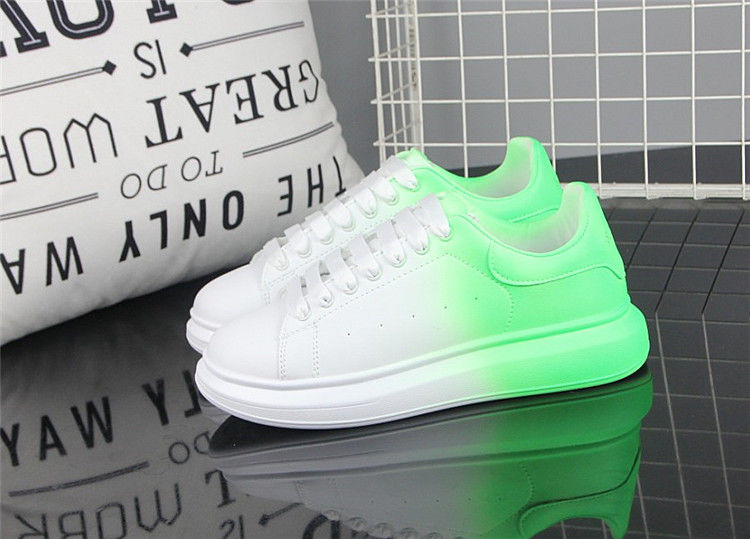 Online Rote, sich allmählich verändernde kleine weiße Damen-Herbst-Neupaar-Boardschuhe mit dicker Sohle im Jahr 2022_voghion.com