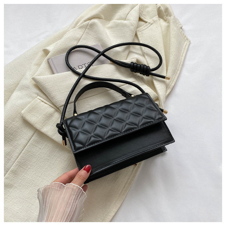 2023 new fashion simple small fragrant wind women's bag net red niche women's bag rhombus single shoulder diagonal bag design sense_voghion.com