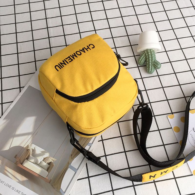 Ins Super Popular Small Women 2023 New Fashion Versatile Canvas Summer Fresh Style Crossbody Bag For Girls_voghion.com