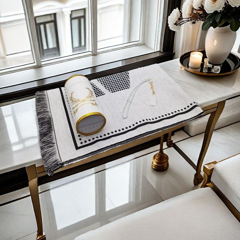 Home Textile New White Square Woven Blanket Rosary Exquisite Souvenir Prayer Mat Portable Foldable Blanket_voghion.com