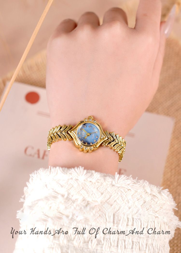 Damen-Quarzuhr, modische Armbanduhr mit Diamanten, Perlmutt-Hilfszifferblatt, Fischschwanzarmband, luxuriöses Design_voghion.com