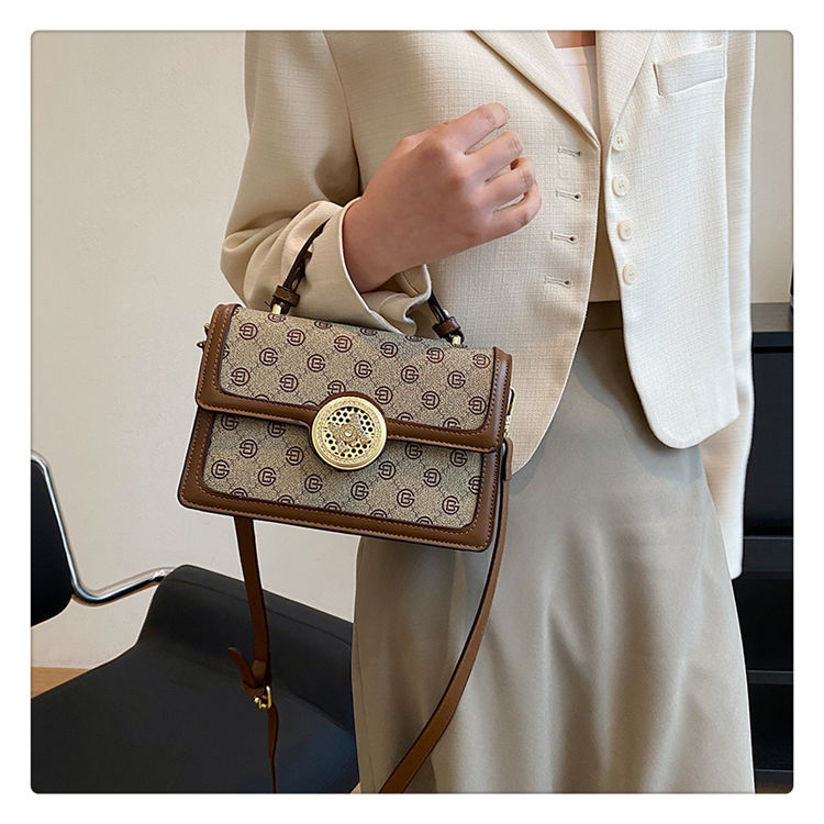 2023 summer new live broadcast good style one-shoulder simple Messenger hand-held hand-carry small square women's bag manufacturers wholesale _voghion.com