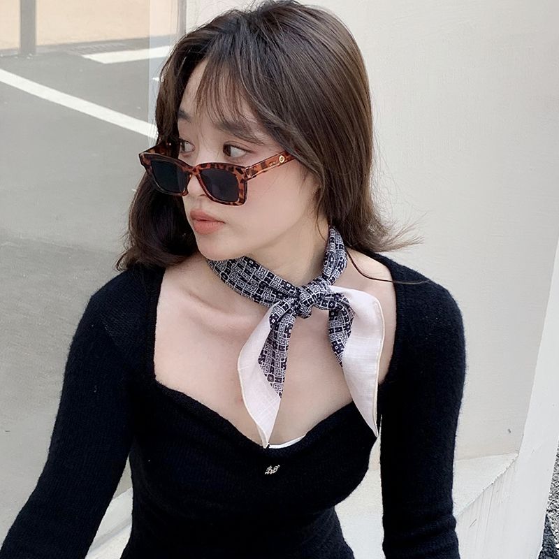 2024 Sprig Autum Cotto ad Small Square Art Vielseitiger Protectio Letter Triagle Schal Haarband Hals_voghion.com