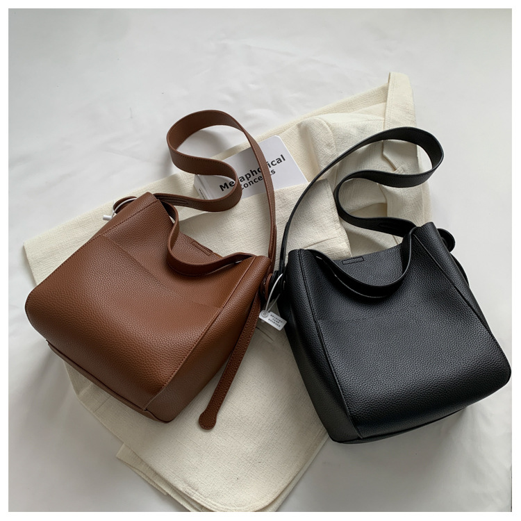 Borse da donna Borsa a tracolla casual a spalla Borsa a secchiello retrò da donna Borsa tote per pendolari dal design di nicchia_voghion.com