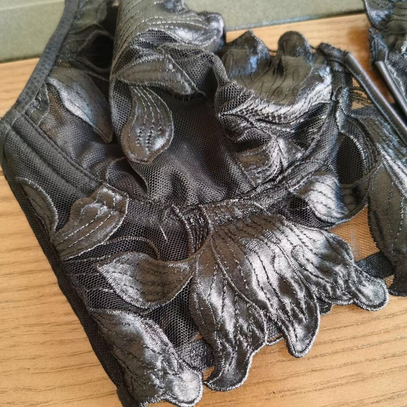 Nuovo reggiseno intimo sexy in pizzo ricamato con scollo a V profondo per donna, con seno grande ultra sottile e piccola arricciatura._voghion.com