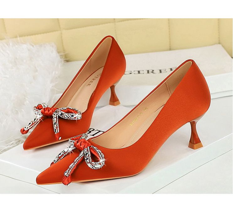 1961-H61 Wind Light Luxury Water Diamond Bow Tip Fine Middle Silk Wine Glass Heel Women's Single Shoe_voghion.com