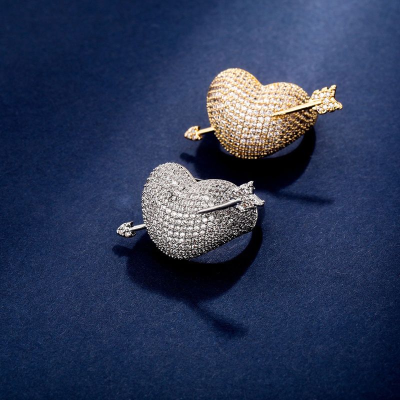 Anello da donna con zirconi cubici a forma di cuore - Fascia a maglie cubane in stile hip hop con pietre taglio quadrato a T, design romantico per l'uso quotidiano_voghion.com
