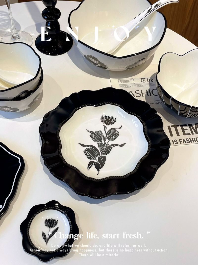 Vintage Tulip Ceramic Dinnerware Set – Hand-Painted Plates, Bowls & Cups | Floral Tableware For Modern Rustic Dining_voghion.com