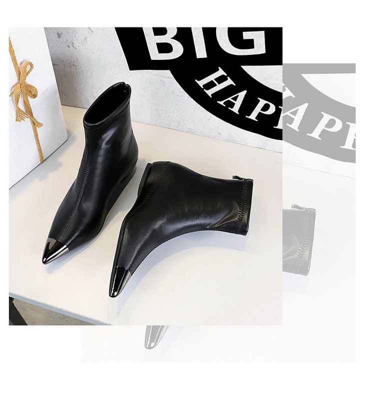 6383-3 Wind Versatile Low Slope Heel Inner Height Increase Metal Pointed Iron Head Tube Women's Short Boots_voghion.com