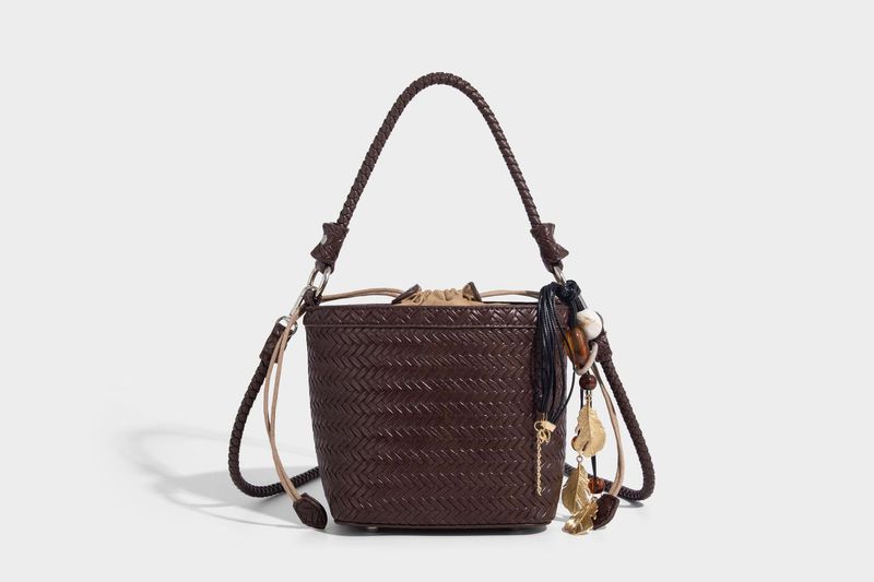 Sac à main tendance rétro avec cordon de serrage, sac seau haut de gamme, tissé à la main, nouveau sac messager pour les déplacements en ville, 2025_voghion.com