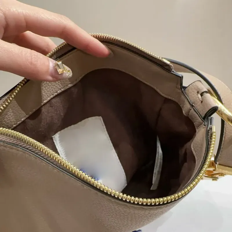 Borsa a tracolla grande con fibbia a gancio, decorazione in rete Eboy, borsa a tracolla grande con cerniera a forma di G, design staccabile_voghion.com