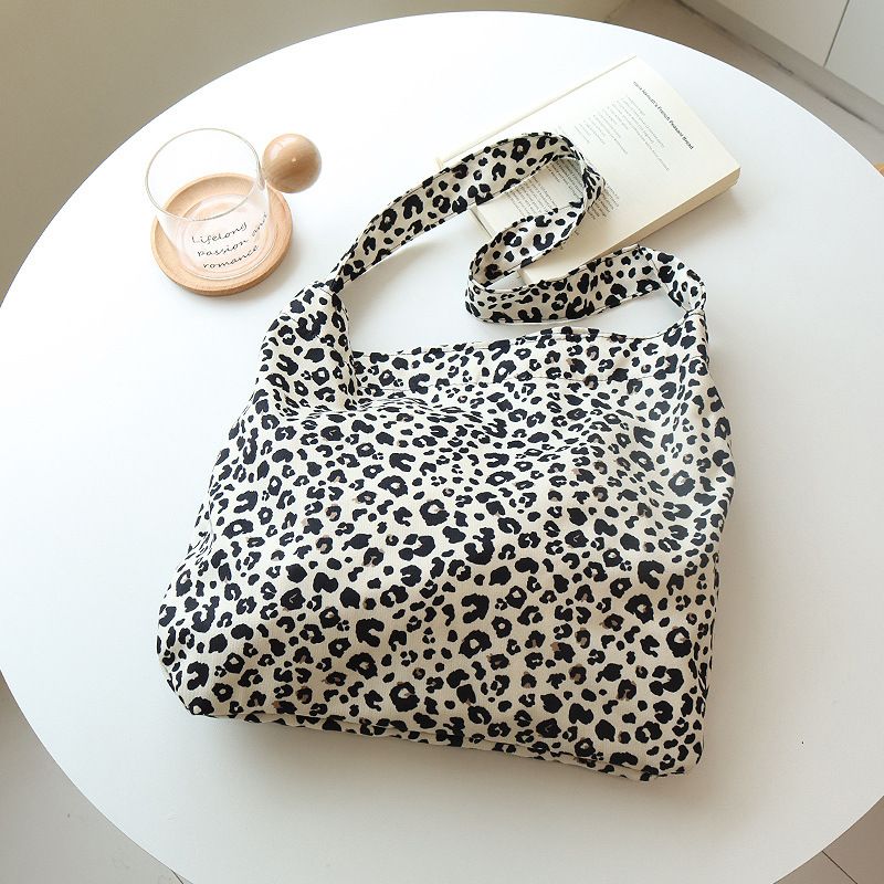 Trendy Modische Kleine Leopard Print Crossbody Canvas Ins High-end-Feeling frauen Tote Große Kapazität Schulter Shopping_voghion.com