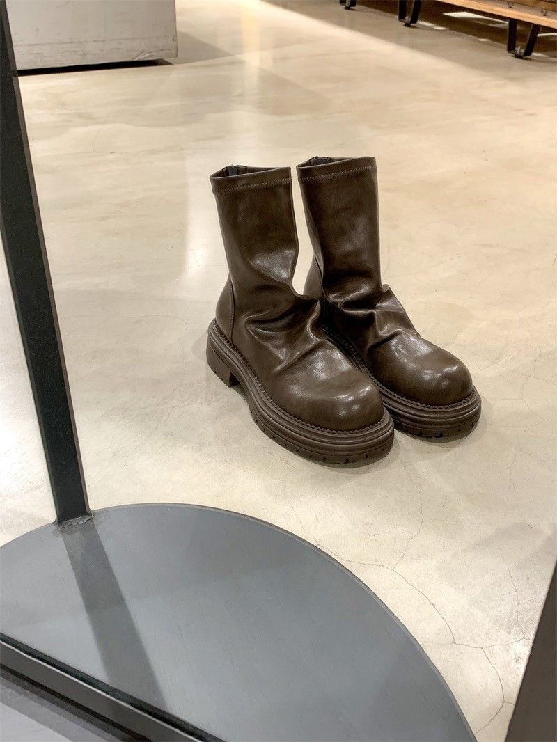 【Sheii Su Yinyin】 Metti in mostra le gambe ~ Aggiungi pieghe morbide, tacchi spessi, pelo elastico, stivali Martin, stivali corti e sottili da donna_voghion.com