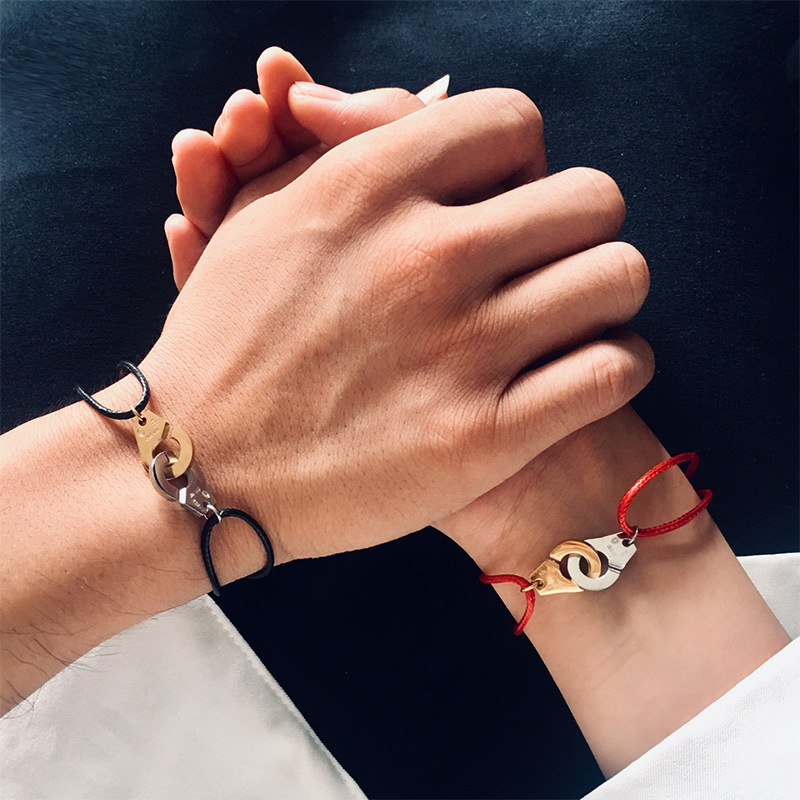 Heldig rødt armbånd håndjern sammenlåsende Valentinsdag par utvidbart farget armbånd dekorasjon_voghion.com