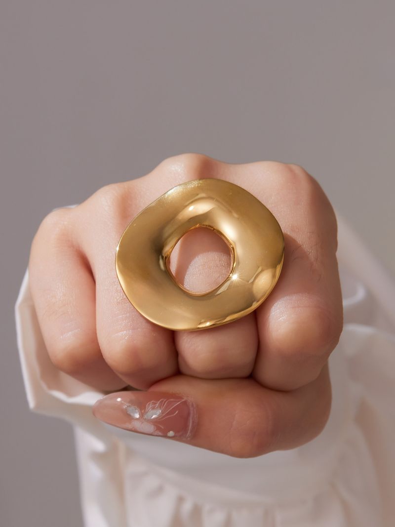Square Candy Exaggerated Temperament Hollow Geometric Circular Ring Personality Irregular Design Niche Smooth Ring For Women_voghion.com