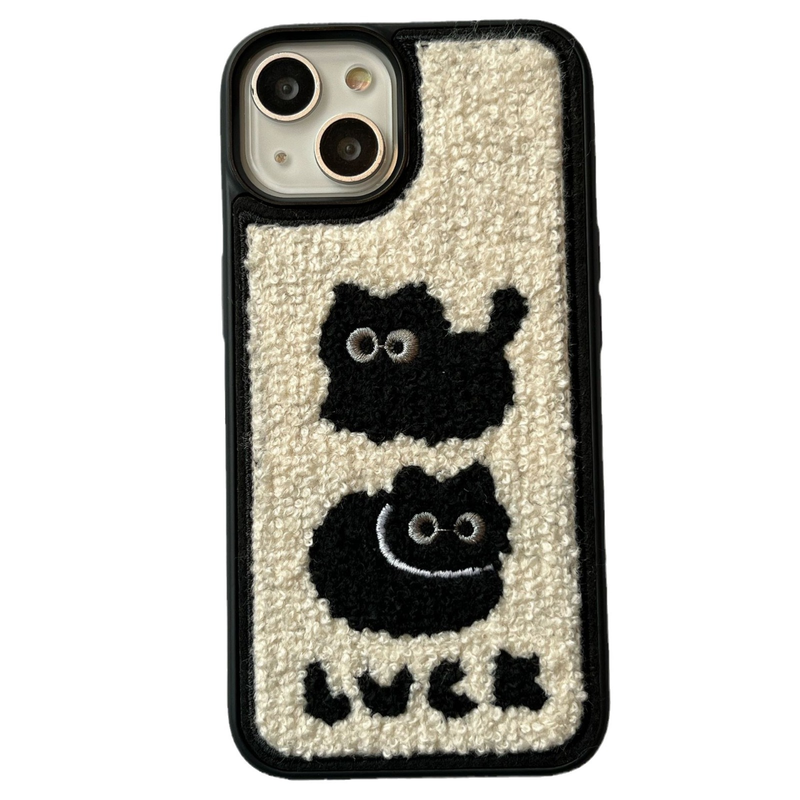 Custodia in peluche con stella ricamata e piccolo gatto nero compatibile con iPhone 15 Pro Max 16, 13, carina, 12, per donne e 14 anni_voghion.com
