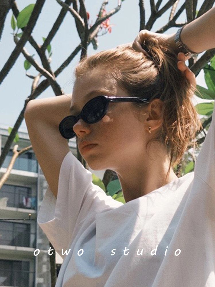 LazyZoom Occhiali da sole da donna con montatura in stile retrò europeo americano, stile Cat Eye, stile Hip Hop, alla moda e alla moda, con protezione UV per viso piccolo._voghion.com