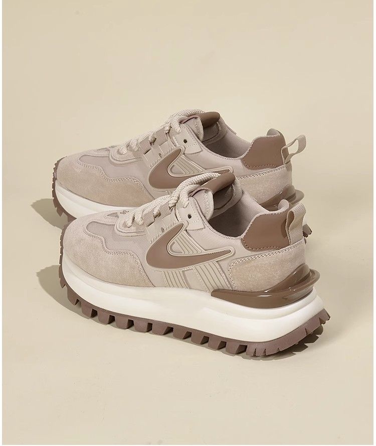 Chaussures Forrest Gump Super Hot à semelles épaisses et surélevées de couleur abricot pour femmes, célébrités d'Internet, printemps 2024, nouvelles chaussures authentiques_voghion.com
