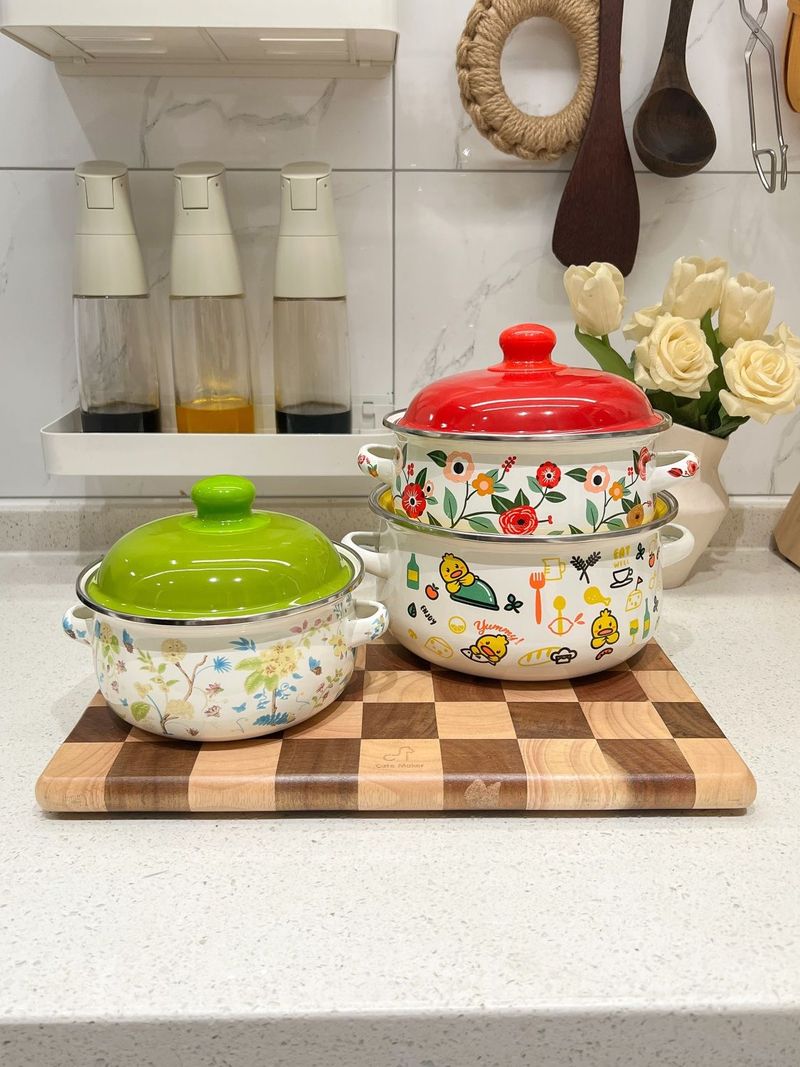 Three-Piece Set Thickened Double-Handled With Lid Baby Food Instant Noodle Flat-Bottom Soup Pot Enamel Cookware_voghion.com