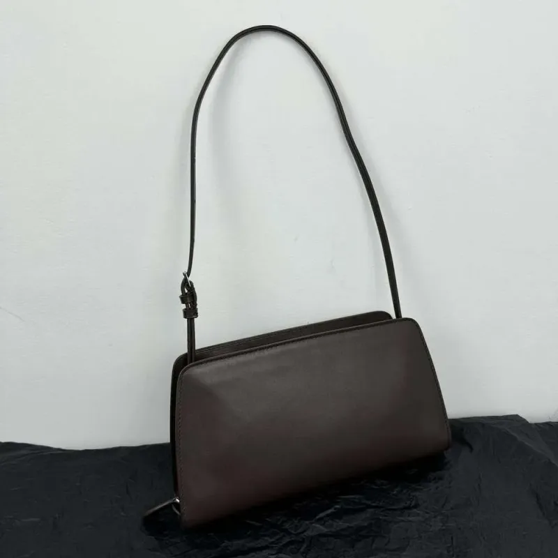 2025 Cowhide Retro Underarm Package For Women 2024 Designer Purses And Handbags Bag_voghion.com