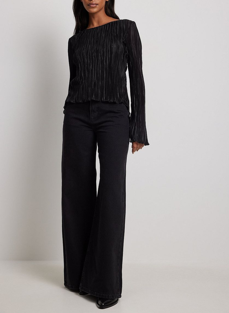 Chemisier plissé pour femme, élégant, coupe slim, manches cloche, cravate au dos, été 2025. Synonymes : tenue_voghion.com