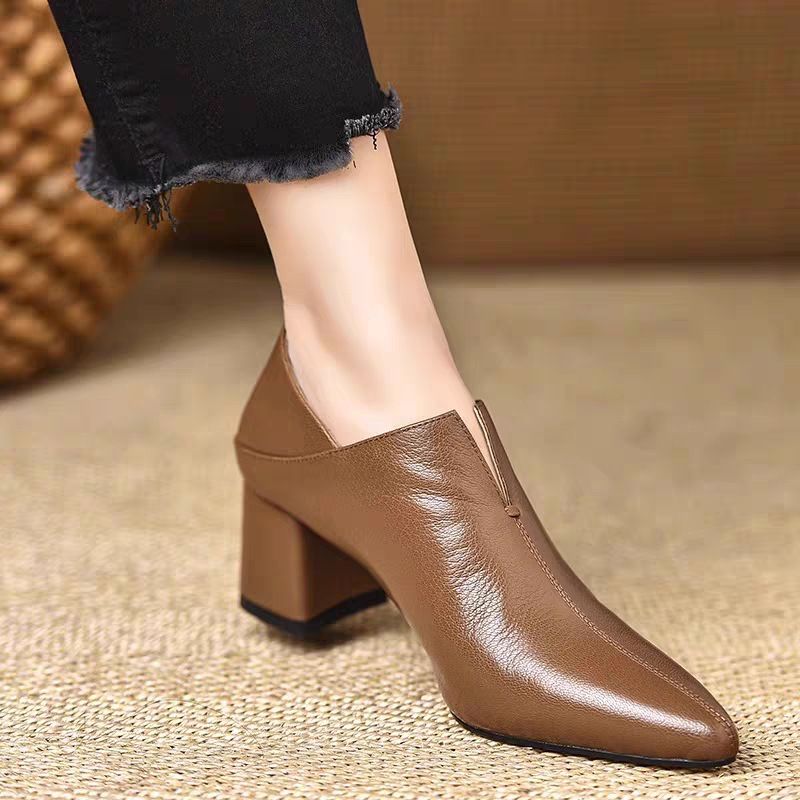 Soft Leather High Pumps For Women 2025 New Sexy Pointed Toe Mid Heel Formal Office Work Versatile Shoes_voghion.com