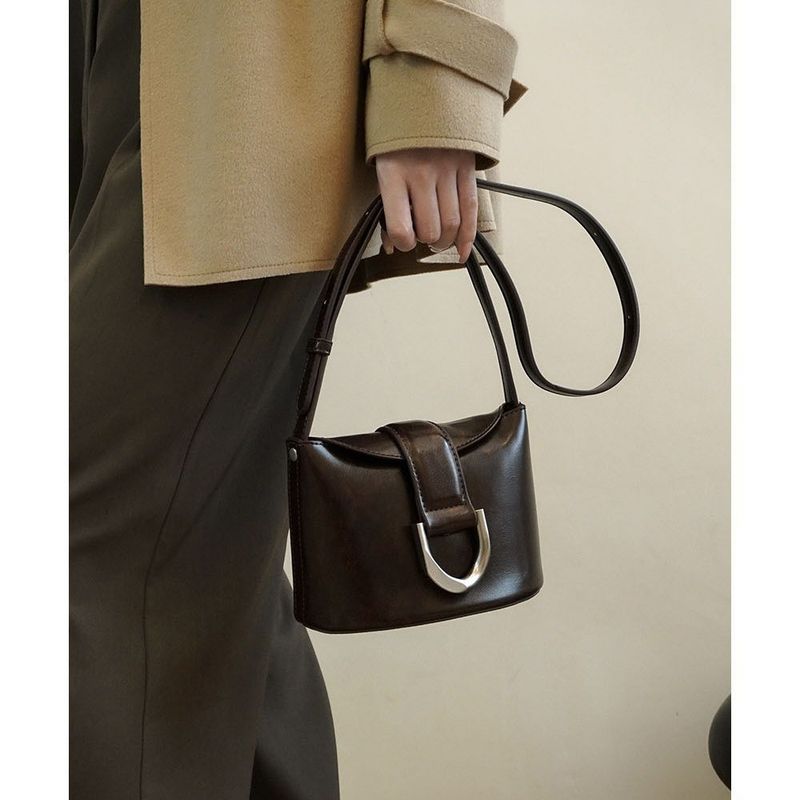 Melard Small 2025 New Single Shoulder Women's High-end Commuter Crossbody Bag_voghion.com