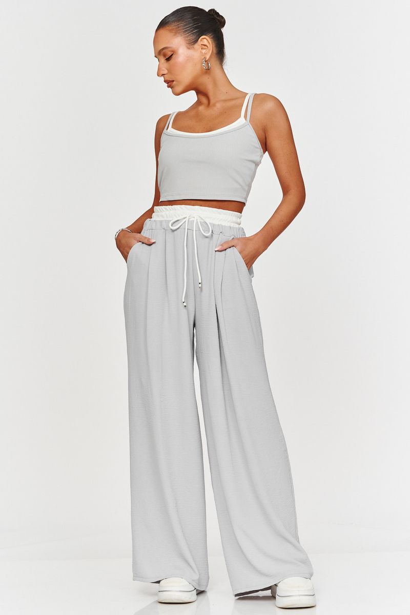 Completo casual da donna, stile corto, sexy, con bretelle a contrasto e pantaloni color block, due pezzi_voghion.com