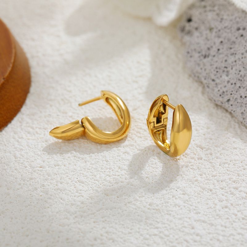 Orecchini minimalisti in oro INS stile cool, orecchini a cerchio geometrici versatili di base_voghion.com