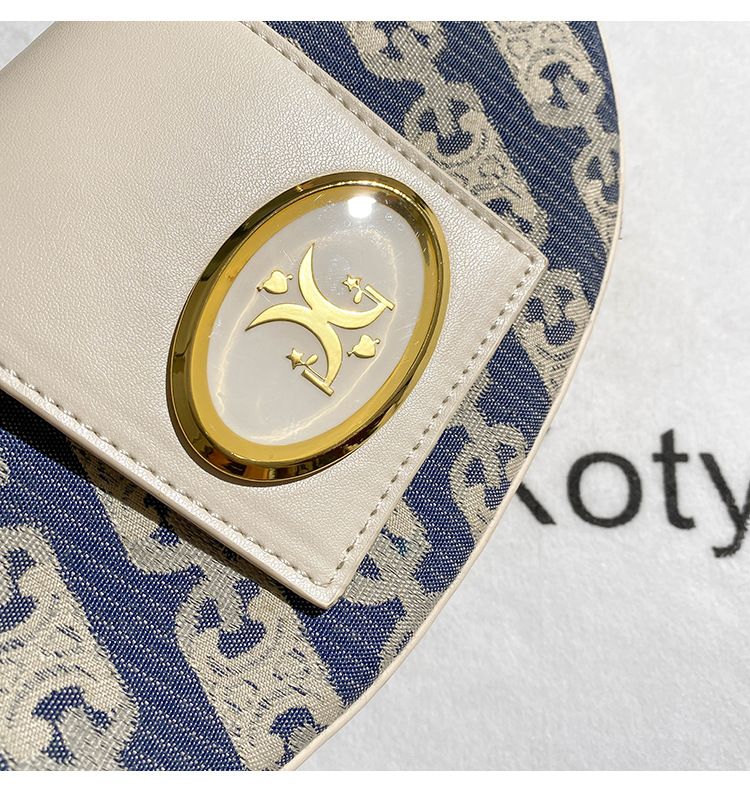 Women’s Bags One piece fashion versatile woven underarm bag niche fashion shoulder crescent bag_voghion.com