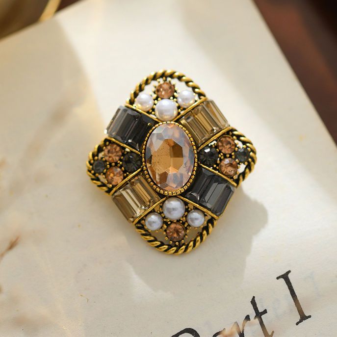 Vintage Barock Brosche High-end Weibliche Zarte Britischen Stil Perle Brosche Luxus Temperament Kleidung Pins Und Zubehör_voghion.com
