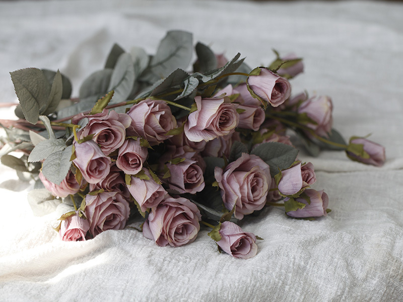 Amerikanesch Europäesch Retro Land 7 Rosen Kënschtlech Blummen Seideblummen Hochzäitsdekoratioun Heemdekoratioun Blummen Kënschtlech Blummen_voghion.com