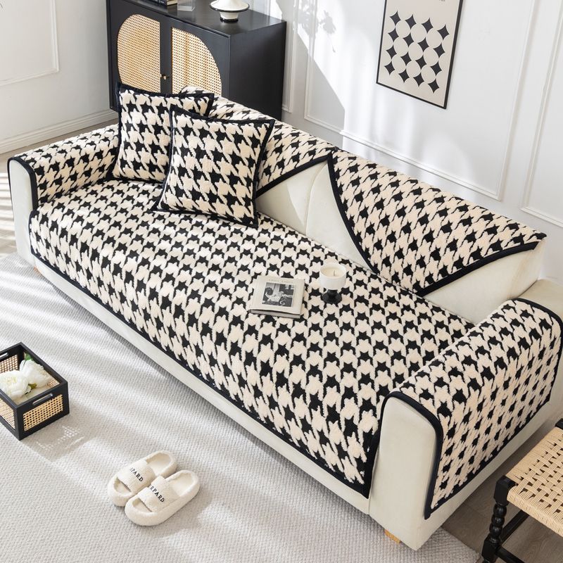 French Retro Houndstooth Sofa Cushion Autumn And Winter Style Comfortable Cotton Plush Non Slip Cushion Sofa Cover Cover Cloth New Style_voghion.com