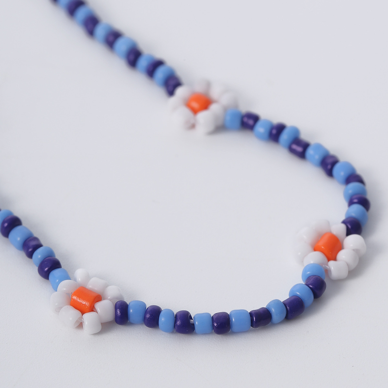 Collana da donna in stile bohémien con fiori a margherita colorata, semplice collana con clavicola con perline retrò femminile_voghion.com