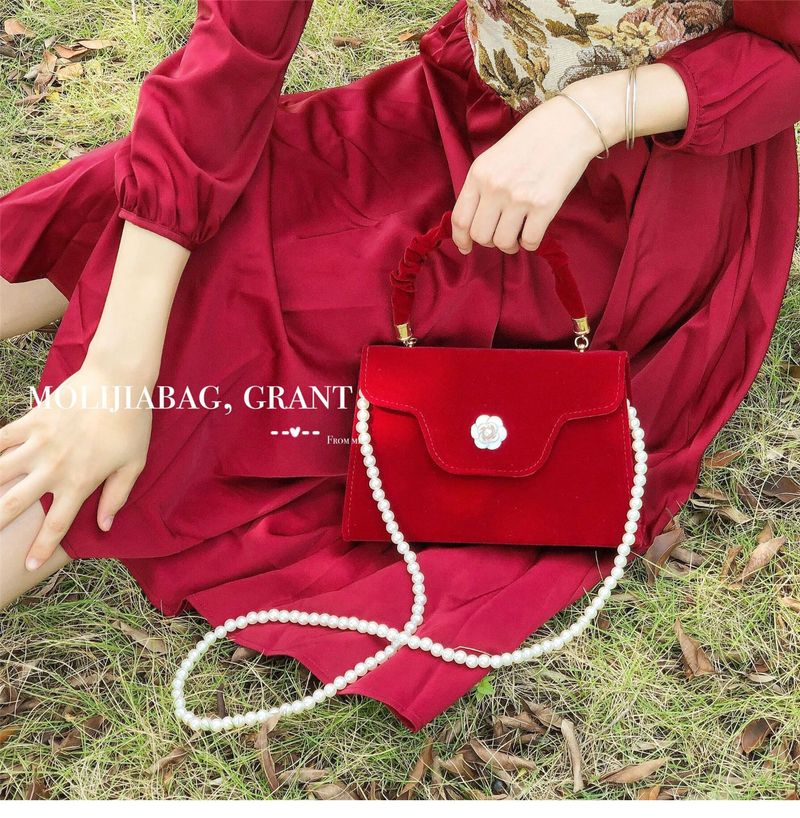 for Bride with Pearl Red Feeling Wedding Tide Summer Camellia 2024 New Handheld Bag_voghion.com