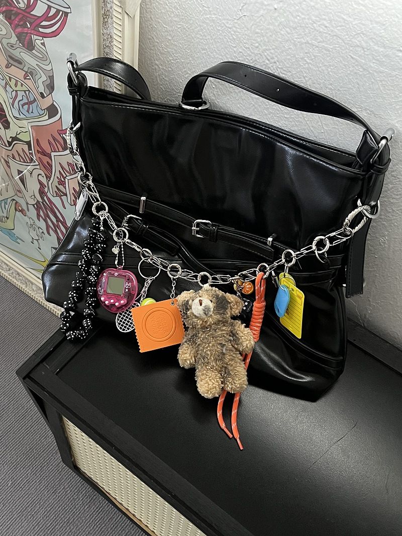 Original Multi Element Long And Complex Bear Bag Chain Bag Pendant Niche High End Bag Pendant Cross Border E Commerce_voghion.com