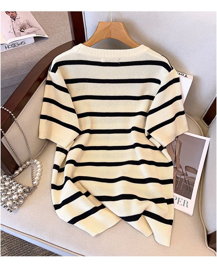 Plus Size Summer Viscose Knit Top For Women, Slimming Short Sleeve T-Shirt For Curvy Figures (2XL-7XL, Black/Beige)_voghion.com