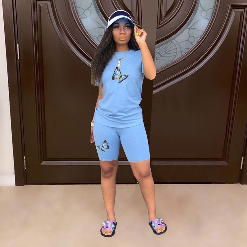 Completo due pezzi da donna con stampa farfalle in tinta unita_voghion.com