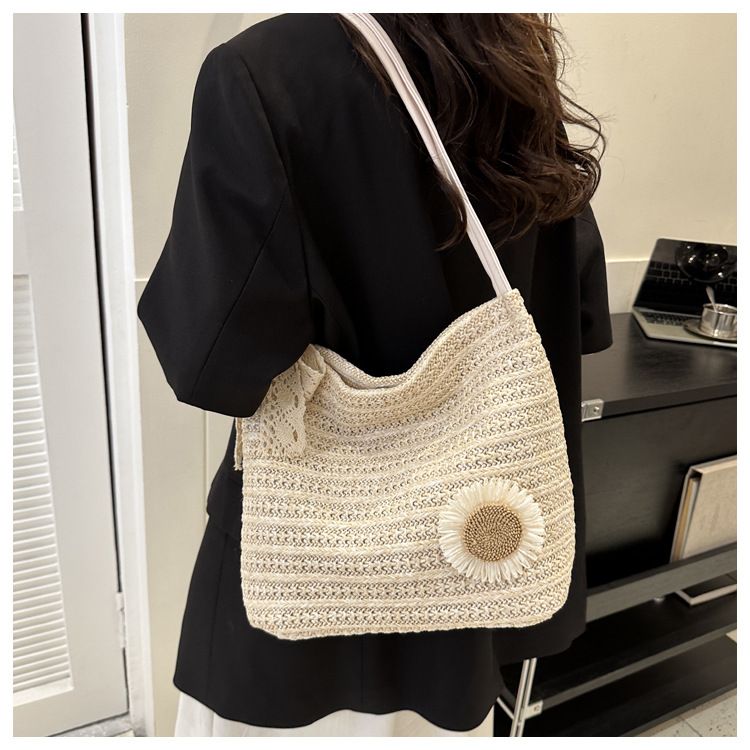 Große Kapazität Mode Sanftes Temperament Stroh gewebt Schal Schulter 2023 Sommer Neue Unterarm Einkaufstasche_voghion.com