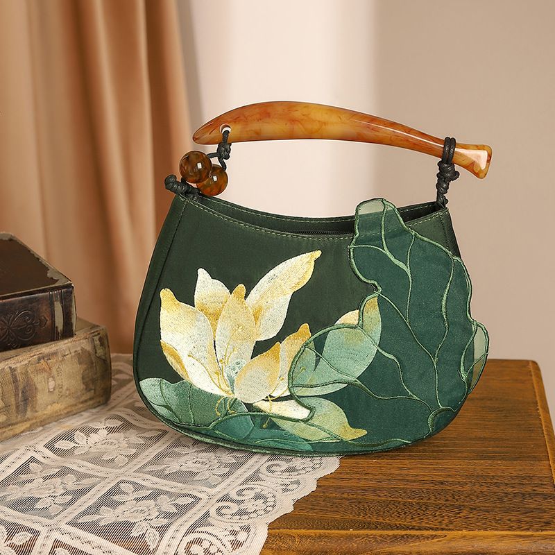 Fish Sinking Autumn Water Ancient Style Banquet Metal Handbag 3D Cheongsam Small Square Bag_voghion.com