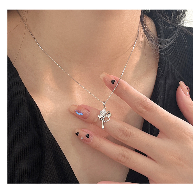 Collana con quadrifoglio cinese, regalo in argento sterling, moda, stile semplice, micro-intarsi in zircone, catena per clavicola, gioielli da donna all'ingrosso_voghion.com