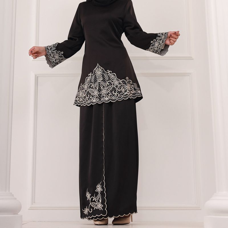 Women's Clothing Exquisite Embroidery Two Piece Suit_voghion.com