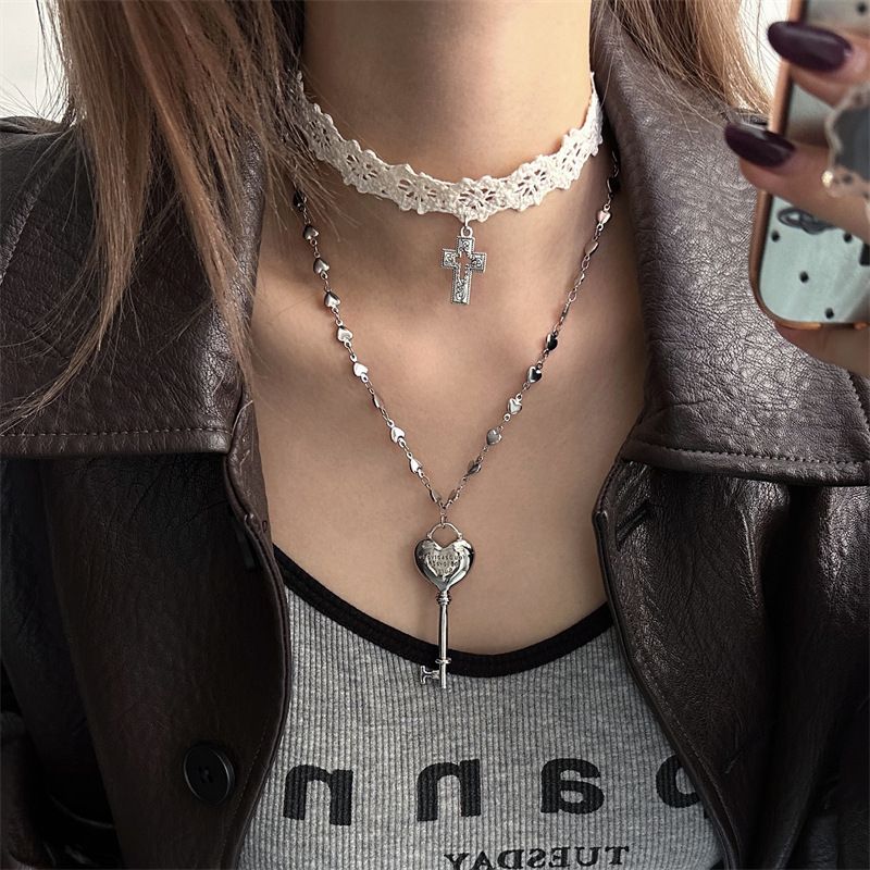 Lace Cross Heart Key Pendant Necklace Versatile Collarbone Chain Niche Design Sense Women's Jewelry_voghion.com