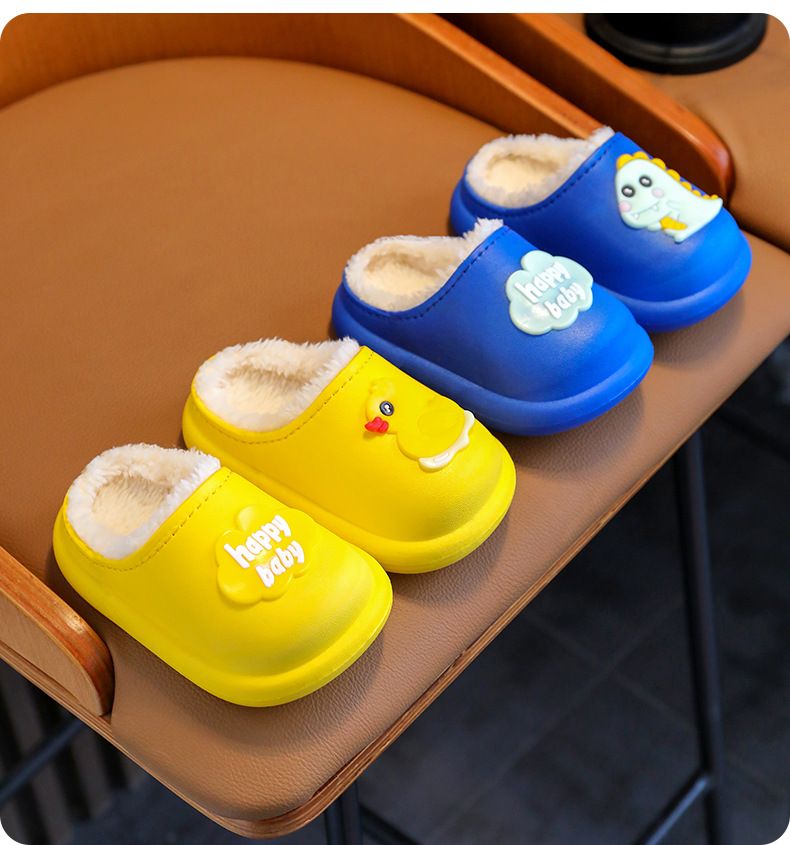 Pantofole per bambini, scarpe in pelliccia con cartoni animati autunnali e invernali per ragazzi e ragazze, puntali per bambini di medie e grandi dimensioni, anticollisione e_voghion.com