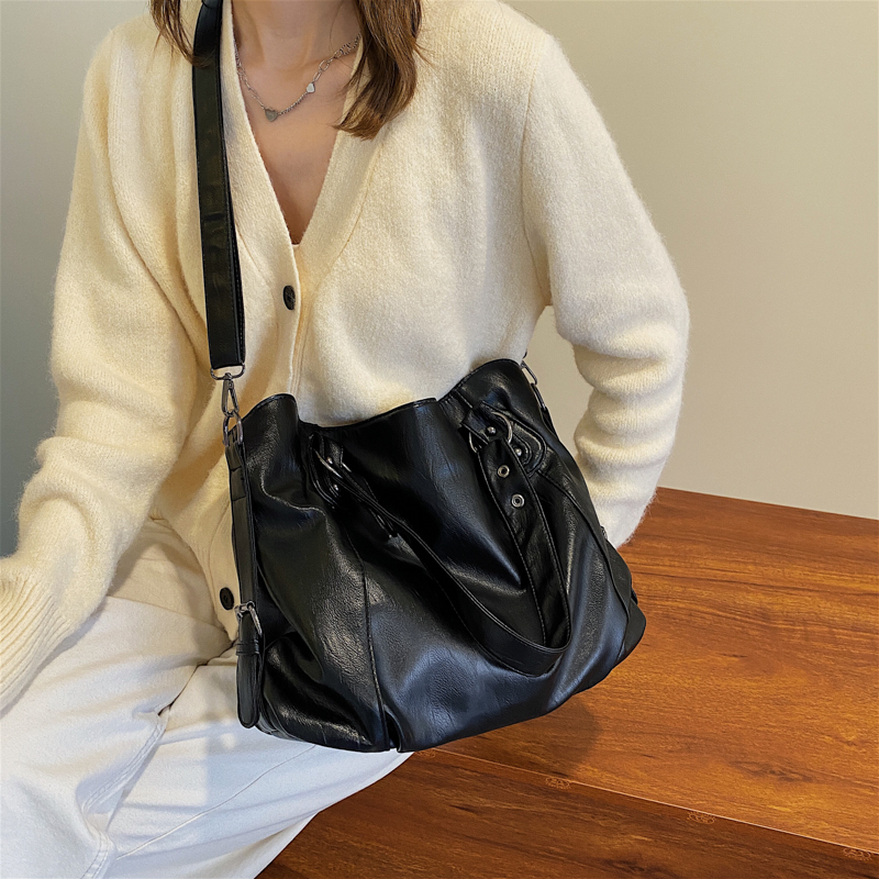 Borsa super calda di grande capacità 2024 Nuova borsa Borsa da donna Borsa a tracolla versatile Borsa a tracolla casual_voghion.com