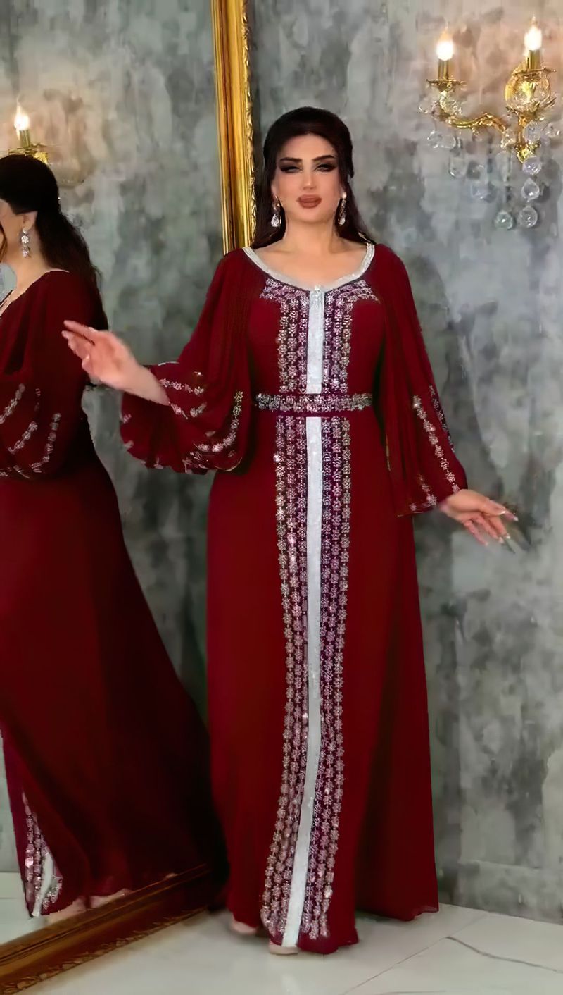 Abbigliamento da donna, abito lungo in chiffon con maniche a sbuffo, stile etnico mediorientale, con cintura e diamanti caldi_voghion.com