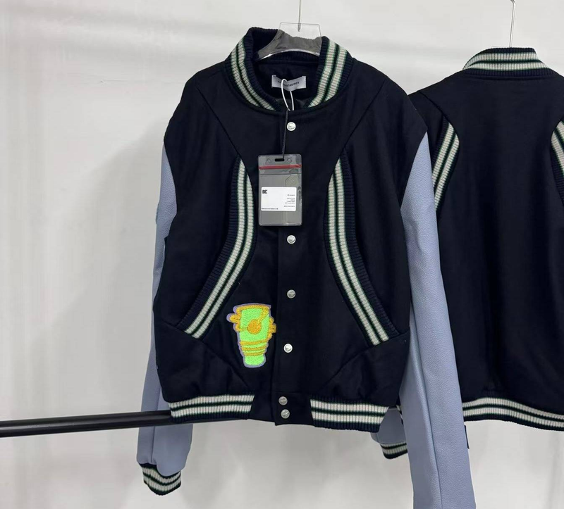 Baseballjacke mit gestickten Patches im Kiko-Stil – Vintage-Unisex-Oversize-Collegemantel von der High Street für Herbst/Winter_voghion.com