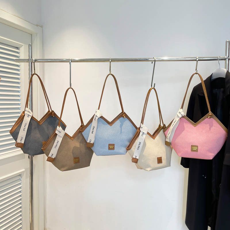 Fashion Tote For Women 2025 New Model Office Commute Large Capacity Shoulder Trendy Casual Underarm Women's Bag_voghion.com